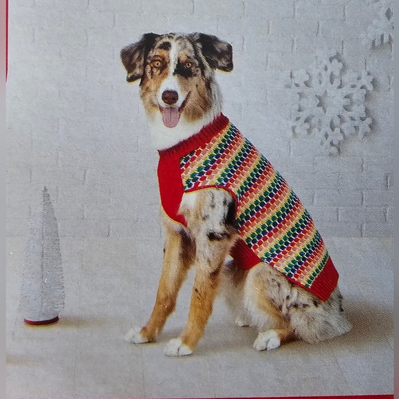Wondershop at Target, Pet Sweater. SIZE M. Up to 40 lbs. - Picture 2 of 4
